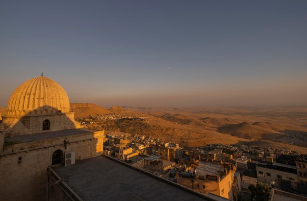 Photo la ville de mardin, en turquie, est un endroit en mésopotamie où de nombreuses religions et cultures coexistent.