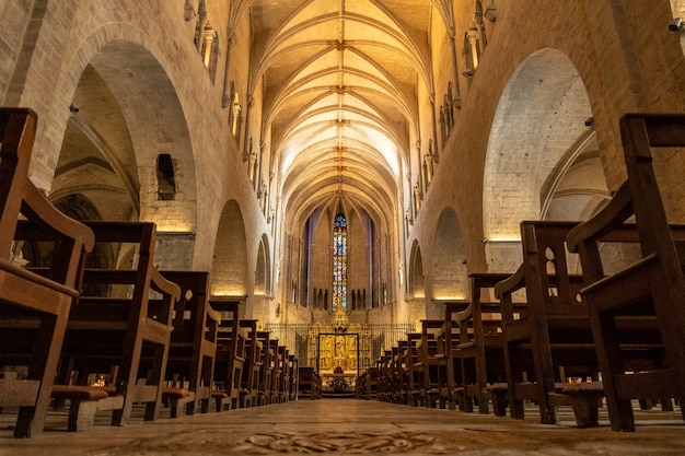 Ville médiévale de Gérone, intérieur de la Basilique de San Felix, Costa Brava de Catalogne en Méditerranée. Espagne