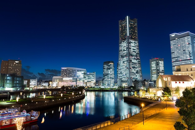 Ville de Yokohama la nuit