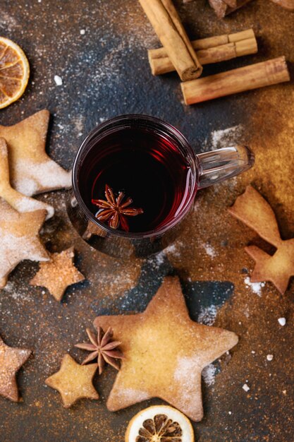 Vin chaud aux biscuits