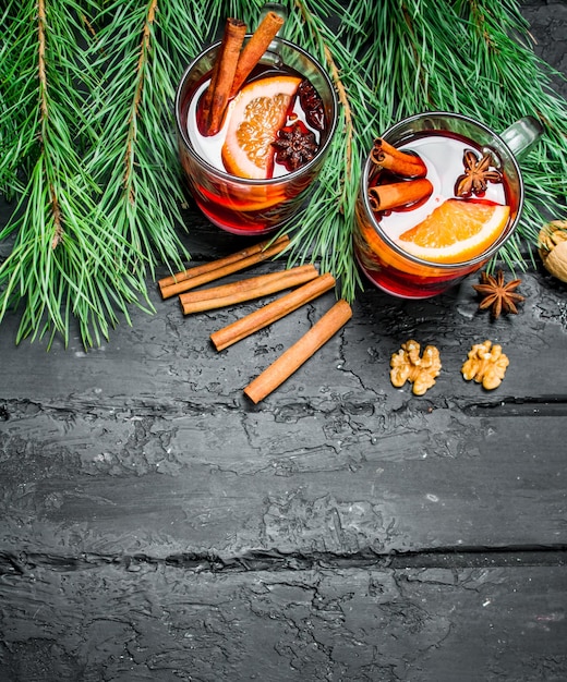 Vin chaud de Noël aux épices