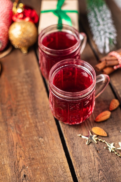 vin chaud noël boisson nouvel an fond épices jus d'anis étoilé cannelle confortable frais chaud