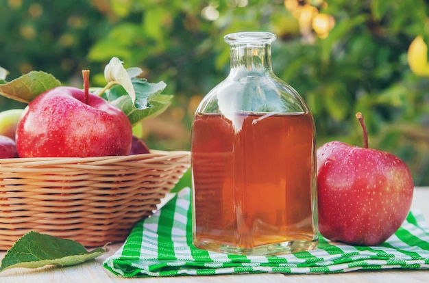 Vinaigre de cidre en bouteille