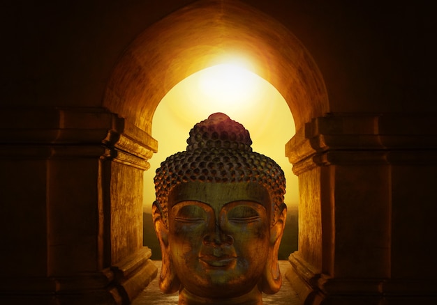 visage de bouddha dans le temple