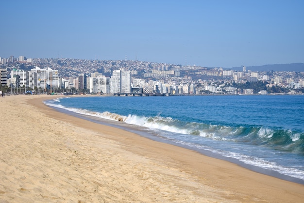 Vista do mar e da cidade de Vina Del Mar