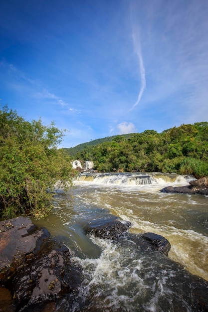 Voile de mariées chute à Pocos de Caldas Minas Gerais Brésil