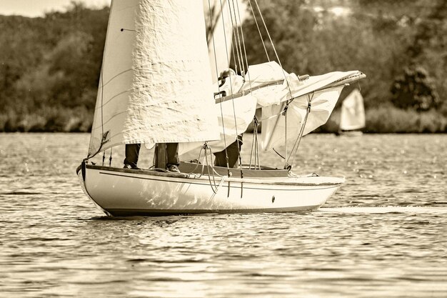 Voile à voile sur mer