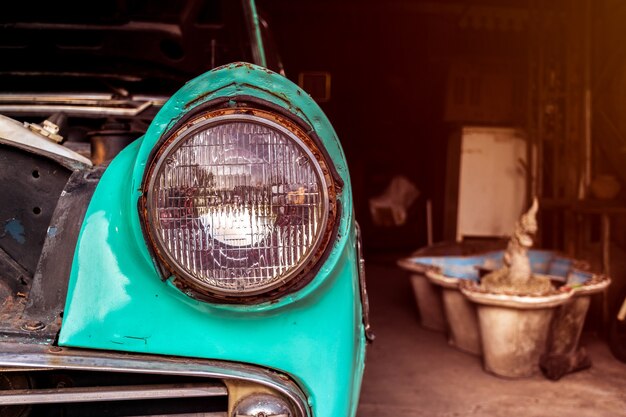 Voiture rétro phare