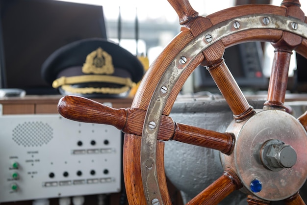 Volant dans la cabine du capitaine