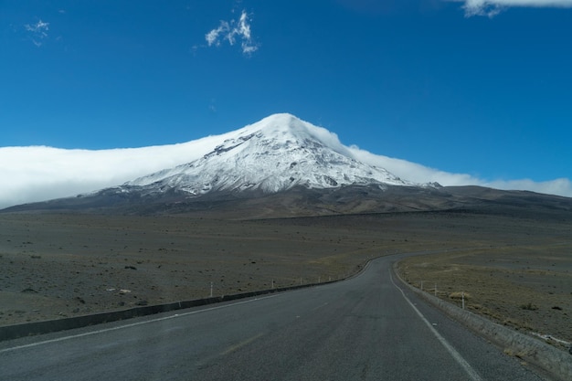 Photo le volcan chimborazo