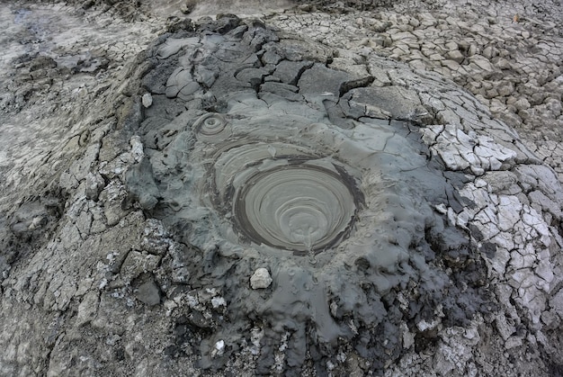 Volcans de boue à Gobustan La plupart des volcans sont des geysers de boue bas Azerbaïdjan