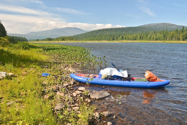 Voyage le long des rivières dans le parc national Yugyd VA