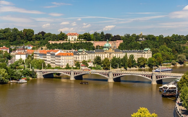 Vue de l'Académie Straka