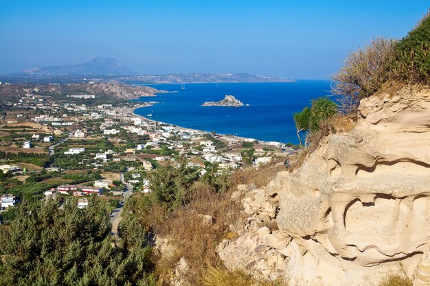 Vue aérienne de la baie de Kamari dans l'île de Kos