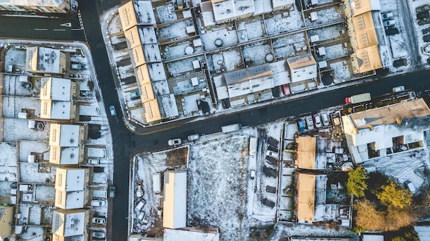 Vue aérienne des bâtiments de la ville en hiver