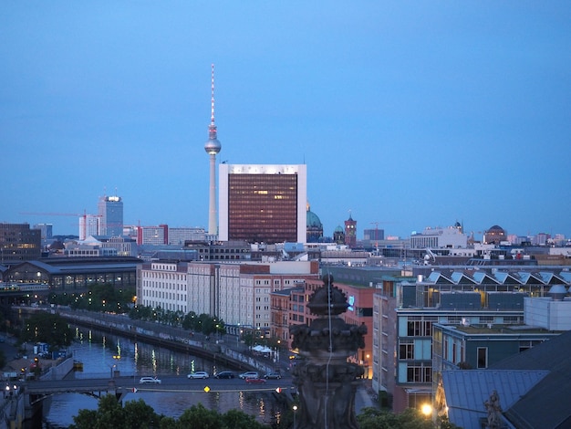 Vue aérienne de Berlin la nuit