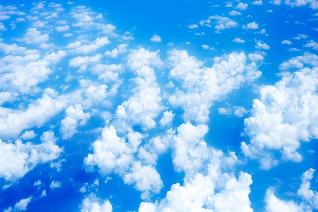 Vue aérienne, de, ciel bleu, et, nuage vue de dessus, depuis, avion, fenêtre, nature, fond