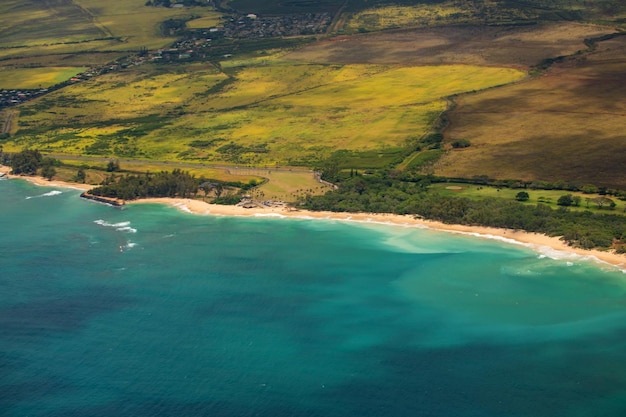 Vue aérienne de la côte de Maui Hawaii