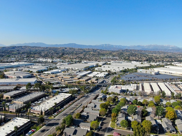 Vue aérienne de dessus de la maison de lotissement résidentiel à Diamond Bar Eastern Los Angeles California