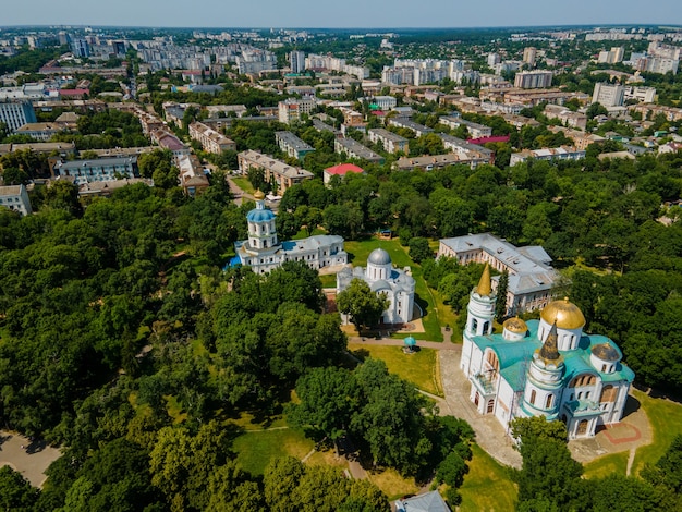 Vue aérienne de drone du centre-ville de Tchernihiv