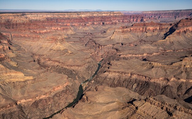 Vue aérienne du Grand Canyon Sout Rim depuis un hélicoptère