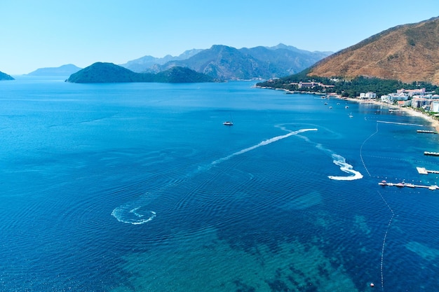 Vue aérienne du magnifique paysage marin