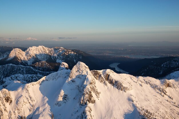 Vue aérienne du paysage du pic des Lions