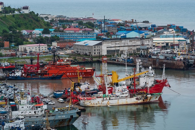 Vue aérienne du port de Korsakov sur Sakhaline Russie