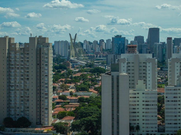 Vue aérienne du quartier de Brooklin à Sao Paulo.