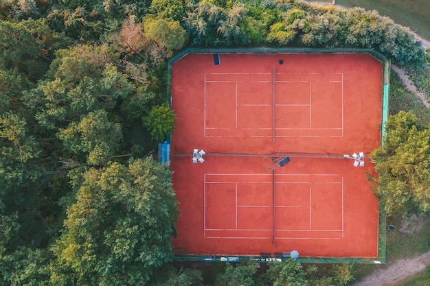 Vue aérienne du terrain de tennis