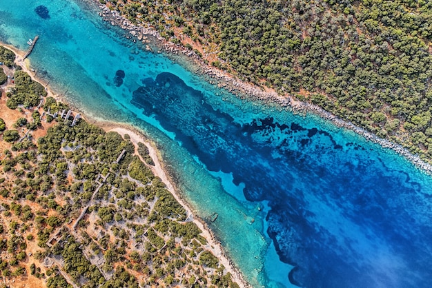 Vue aérienne d'un fond marin avec des motifs naturels abstraits