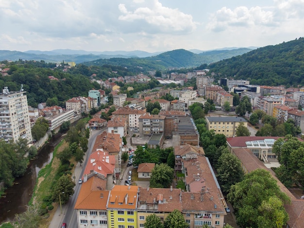 Vue aérienne d'un Gabrovo une ville du centre-nord de la Bulgarie