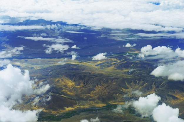 Vue aérienne de la grande topographie près de l'Himalaya