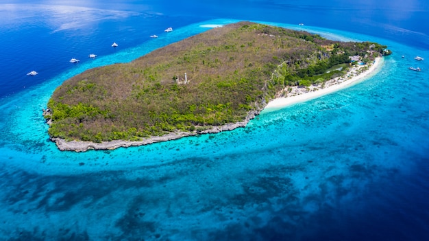 Vue aérienne de l'île de Sumilon