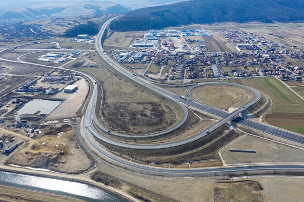 Vue aérienne de l'intersection de l'autoroute