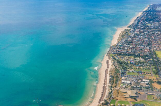 Photo vue aérienne de la mer contre le ciel