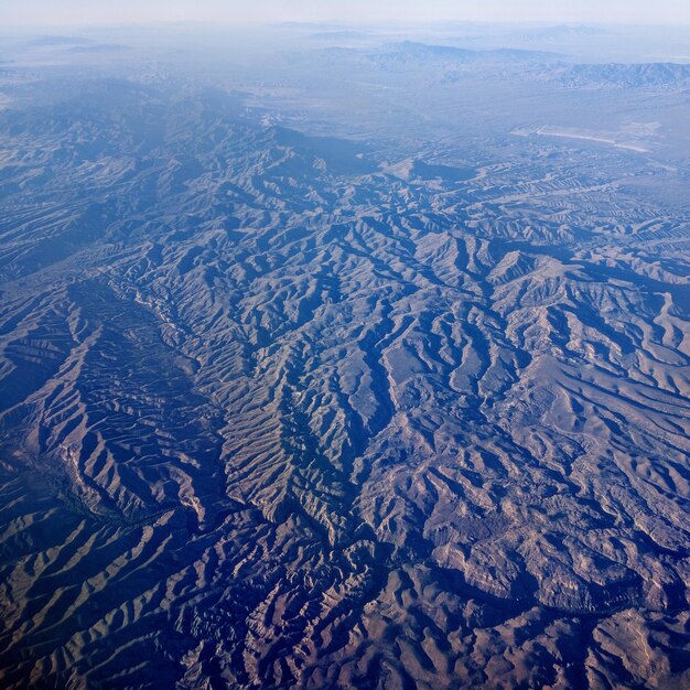 Photo vue aérienne des montagnes rocheuses