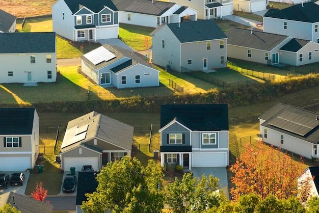 Photo vue aérienne de nouvelles maisons familiales bien situées dans la banlieue de caroline du sud développement immobilier dans les banlieues américaines