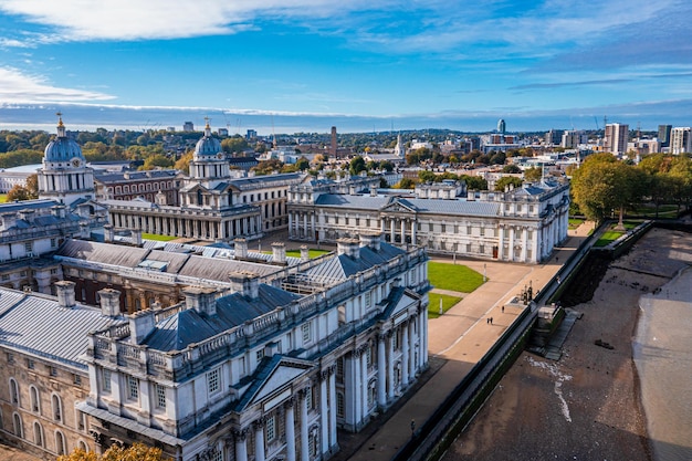 Vue aérienne panoramique de la vieille académie navale de greenwich au bord de la tamise