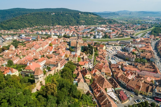 Vue aérienne par drone de la vieille ville de Sighisoara Roumanie Comté de Mures