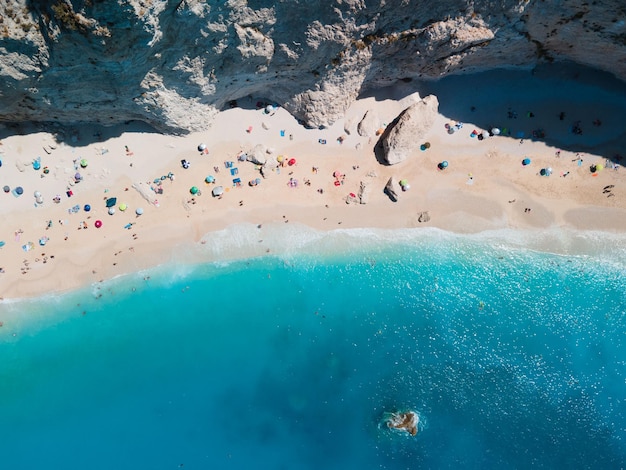 Vue aérienne de la plage de Porto Katsiki sur l'île de Lefkada