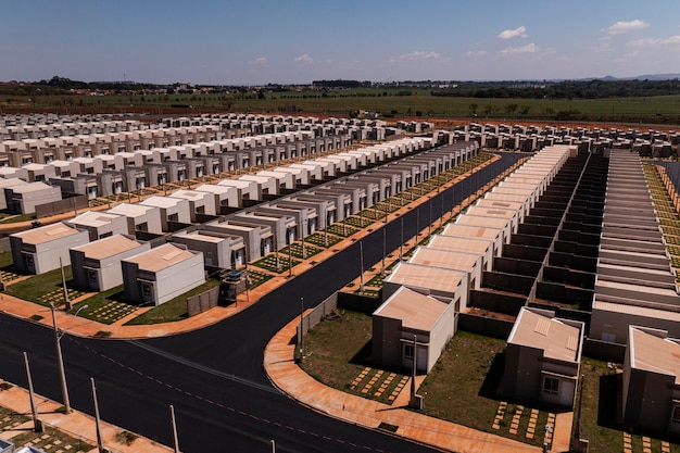 Vue aérienne d'un projet de logements maisons populaires dans l'État de Sao Paulo Brésil