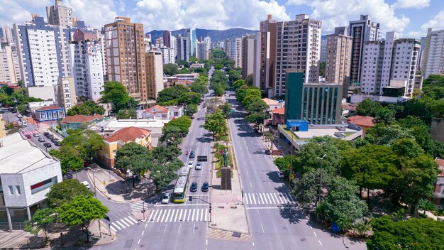 Vue aérienne de la région centrale de Belo Horizonte Minas Gerais Brésil Bâtiments commerciaux sur l'Avenida Afonso Pena