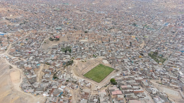 Vue aérienne de San Juan de Miraflores à Lima Pérou