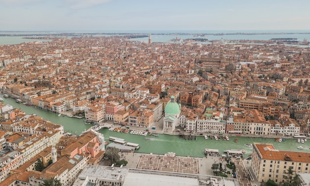 Vue aérienne de Venise et de son Grand Canal