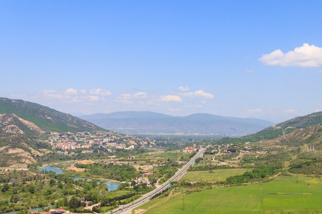 Vue aérienne sur la vieille ville de Mtskheta en Géorgie