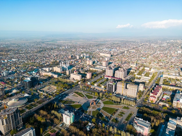 Vue aérienne de la ville de Bichkek au Kirghizistan