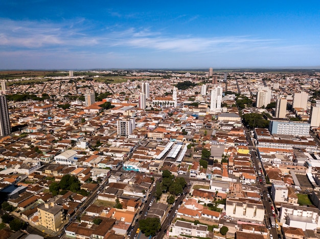 Photo vue aérienne de la ville de franca, état de sao paulo. brésil.