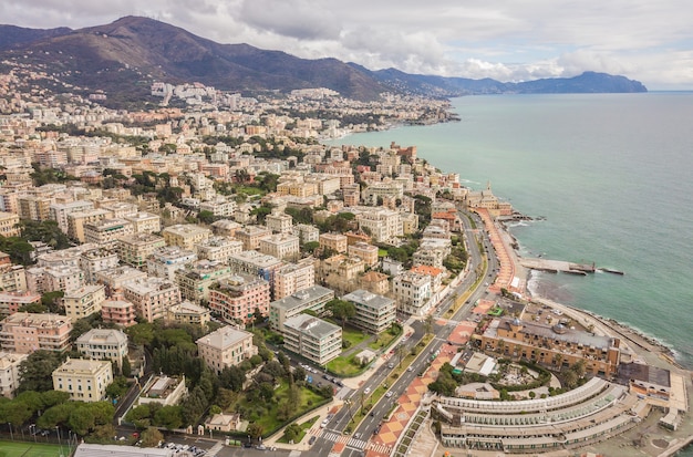 Vue aérienne de la ville de Gênes en Italie