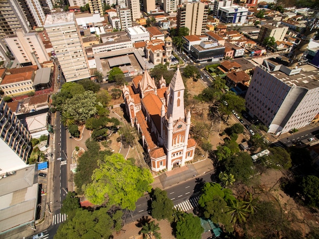 Vue aérienne de la ville de Ribeirao Preto à Sao Paulo, Brésil